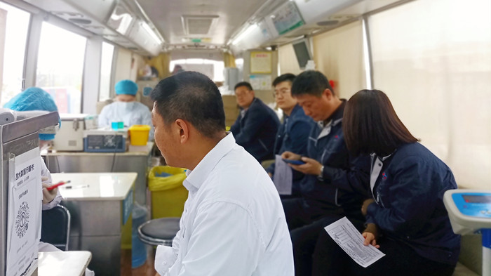 沈陽航空產(chǎn)業(yè)集團(tuán)組織員工開展“獻(xiàn)熱血、踐初心”無償獻(xiàn)血活動